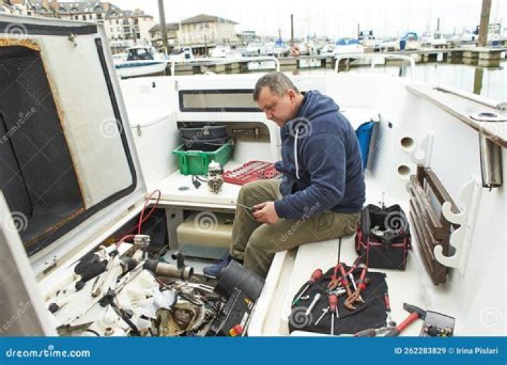 boat mechanic