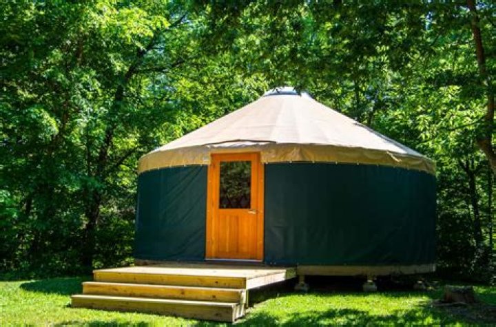 building a yurt