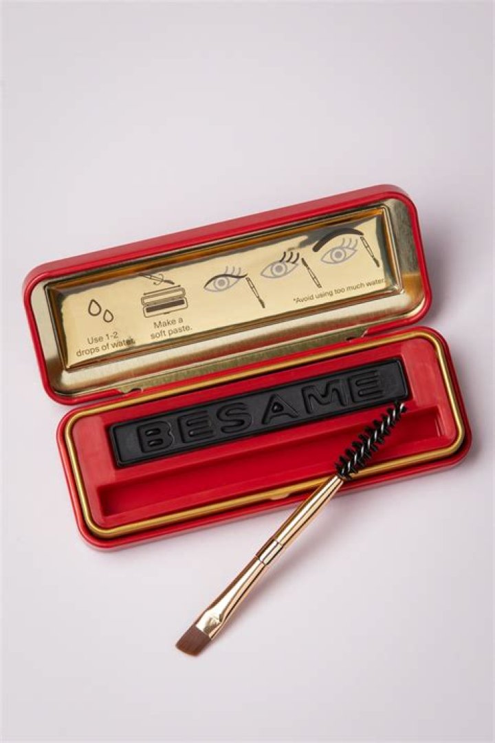 cake mascara