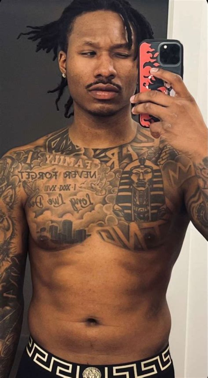 For Black Men, a Tattoo on the Back of the Neck